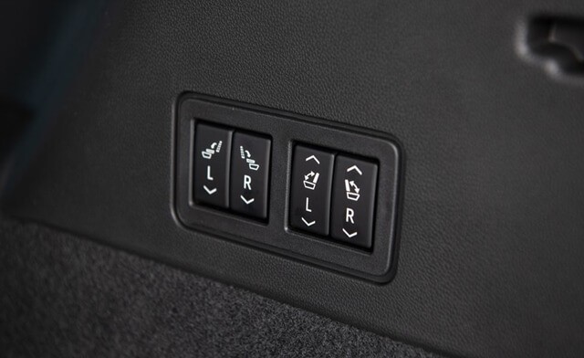 Cadillac-XT6-nut-chinh-dien-ghe-ngoi