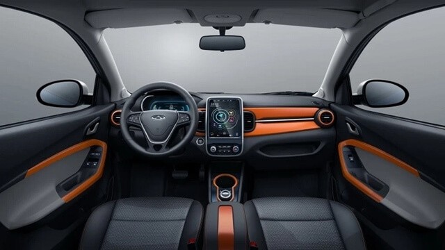 Chery-EQ1-khoang-lai