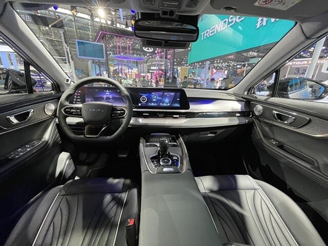 Chery-Omoda-5-khoang-lai