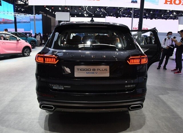 Chery-Tiggo-8-Pro-duoi-xe