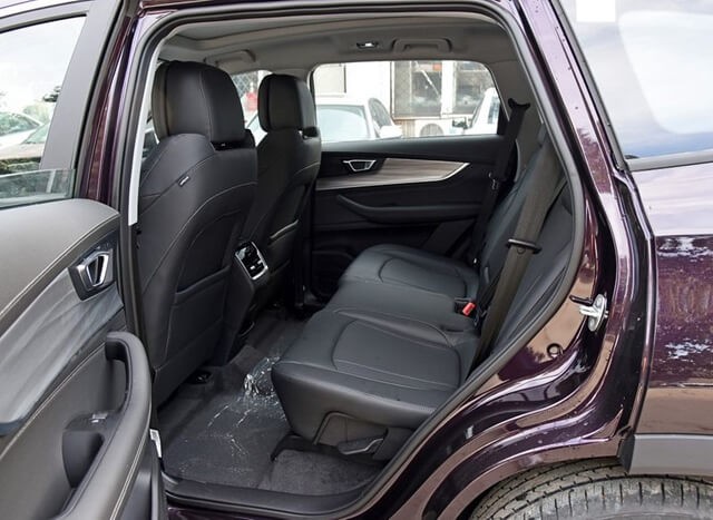 Chery-Tiggo-8-Pro-hang-ghe-thu-2