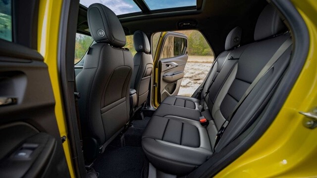 Chevrolet-Trailblazer-khoang-hanh-khach