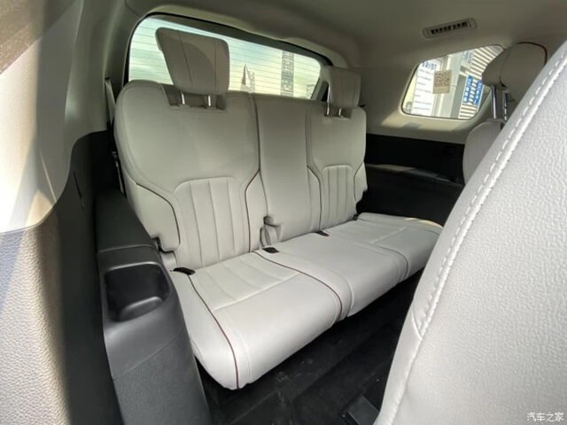 Ford-Equator-hang-ghe-thu-3