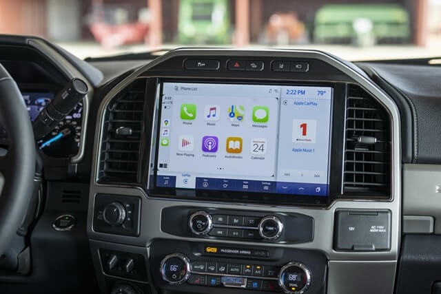 Ford-F-Series-Super-Duty-man-hinh-thong-tin-giai-tri