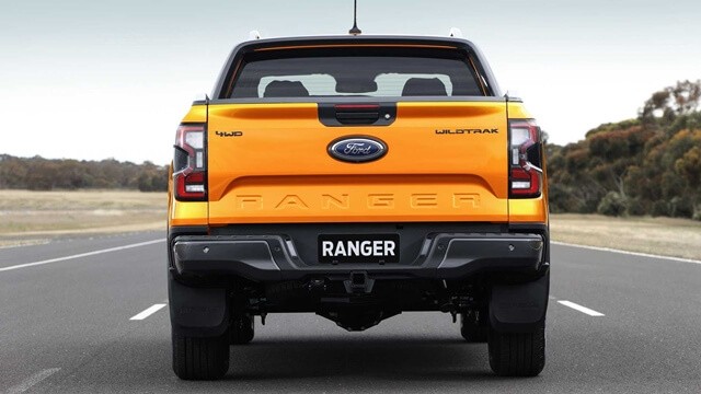 Ford-Ranger-2022-phan-duoi-xe