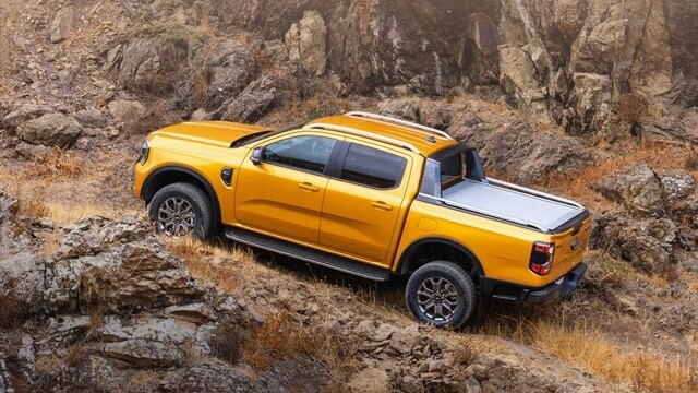 Ford-Ranger-2022-than-xe