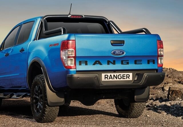 Ford-Ranger-FX4-Max-duoi-xe