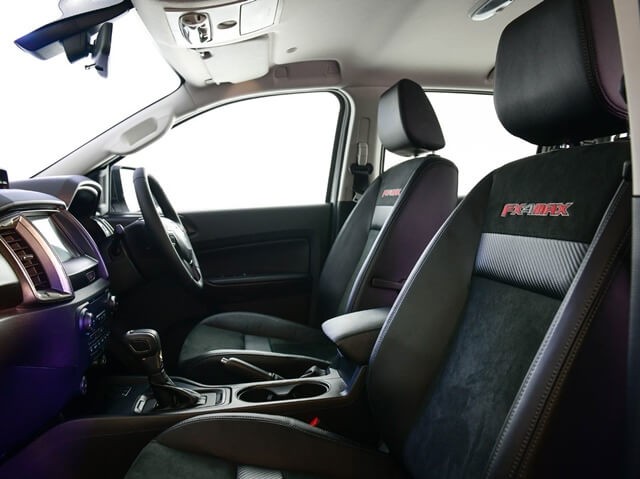 Ford-Ranger-FX4-Max-ghe-ngoi-khoang-lai