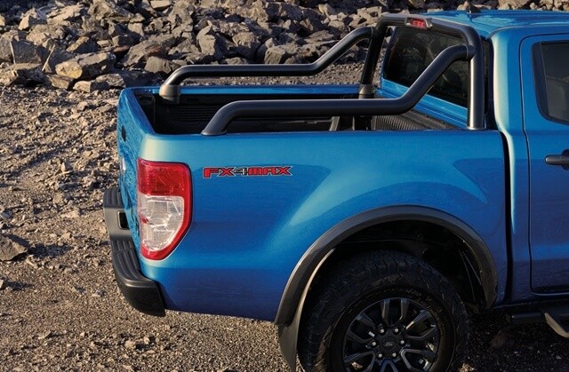Ford-Ranger-FX4-Max-thung-xe
