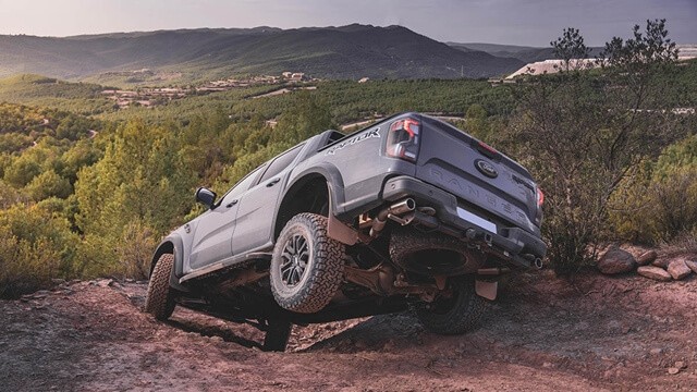 Ford-Ranger-Raptor-the-he-moi-an-toan