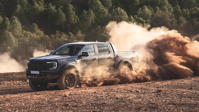 Ford-Ranger-Raptor-the-he-moi-co-gi-moi