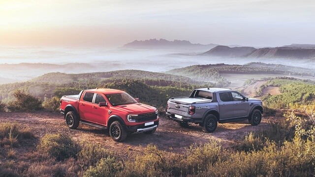 Ford-Ranger-Raptor-the-he-moi-gia-xe