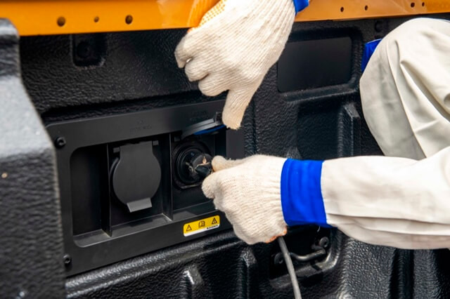 Ford-Ranger-wildtrak-o-cam-dien