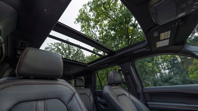 Ford-expedition-cua-so-troi