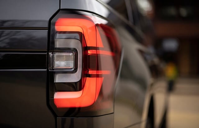 Ford-expedition-den-hau