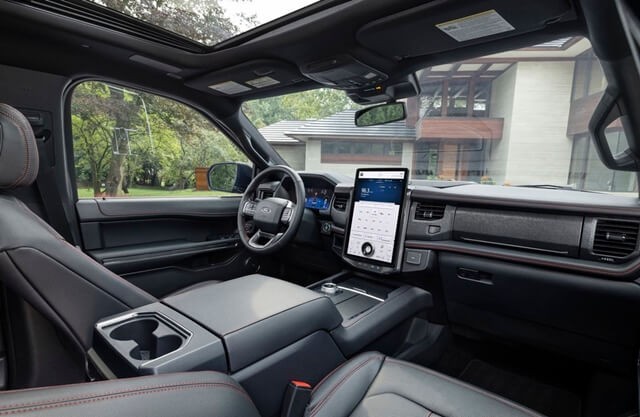 Ford-expedition-khong-gian-khoang-lai