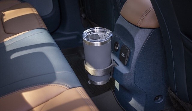 Ford-maverick-tien-ich-khoang-hanh-khach