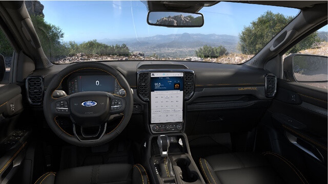 Ford-Ranger-2025-khoang-lai