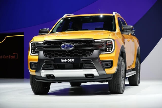 Ford-ranger-2025-phan-dau-xe