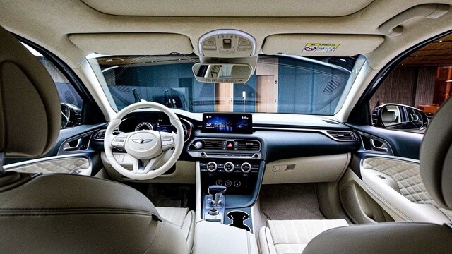 Genesis-G70-2022-khoang-lai