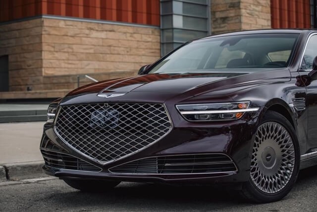 Genesis-G90-luoi-tan-nhiet