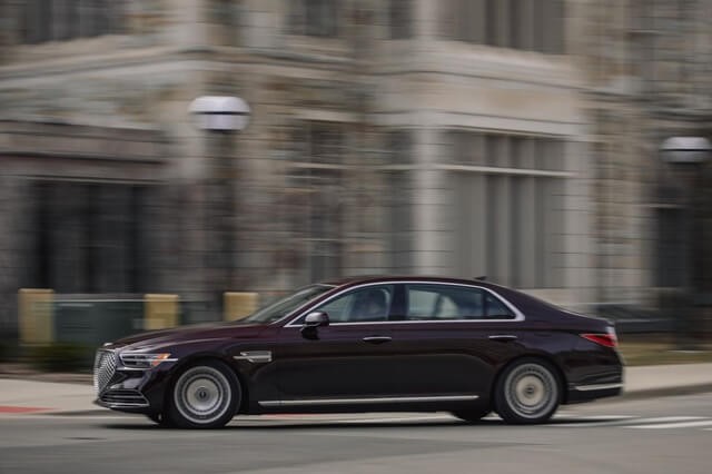 Genesis-G90-phan-than-xe