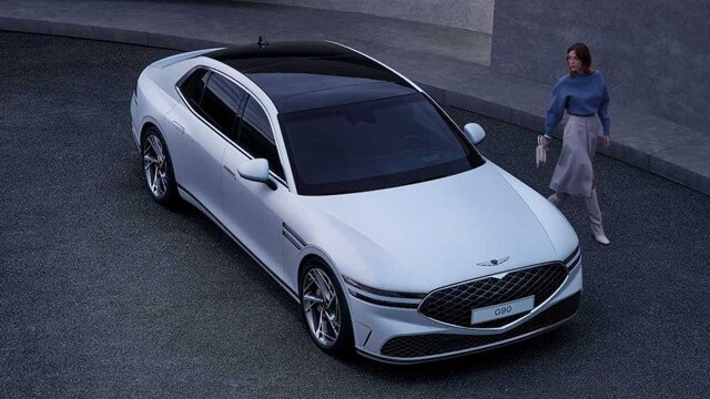 Genesis-G90-the-he-moi-nhin-tu-tren-xuong