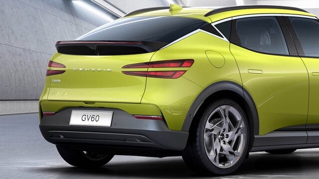 Genesis-GV60-duoi-xe