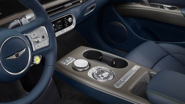 Genesis-GV60-trung-tam-dieu-khien