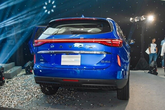 Haval-H6-hybrid-duoi-xe