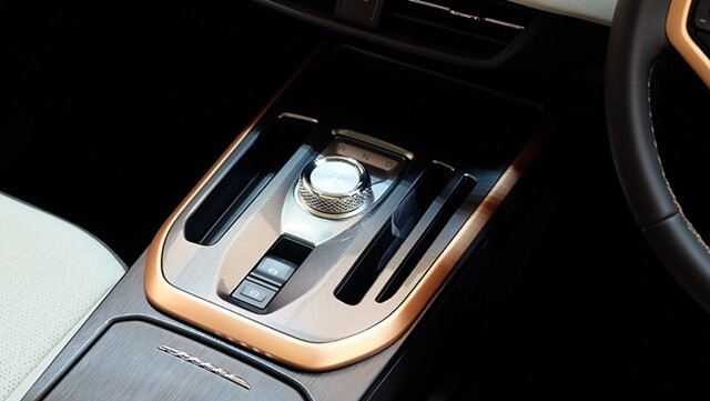 Haval-Jolion-trung-tam-dieu-khien