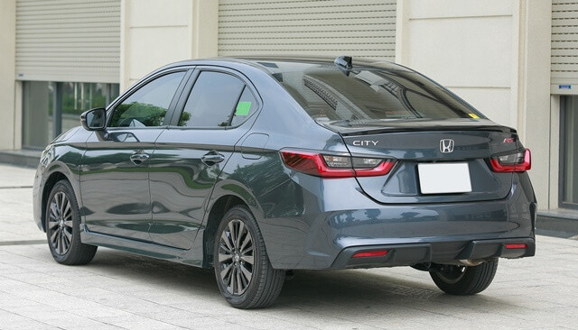 Honda-City-2024-thiet-ke-duoi-xe