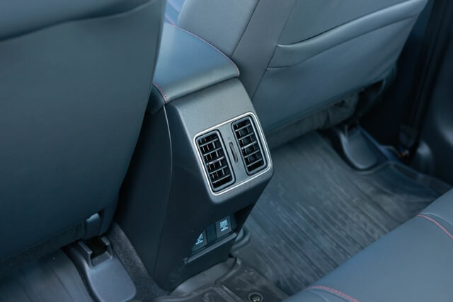 Honda-City-2025-thiet-ke-cua-gio-dieu-hoa