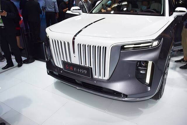 Hongqi-E-HS9-dau-xe