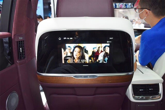 Hongqi-E-HS9-man-hinh-giai-tri-ghe-thuong-gia