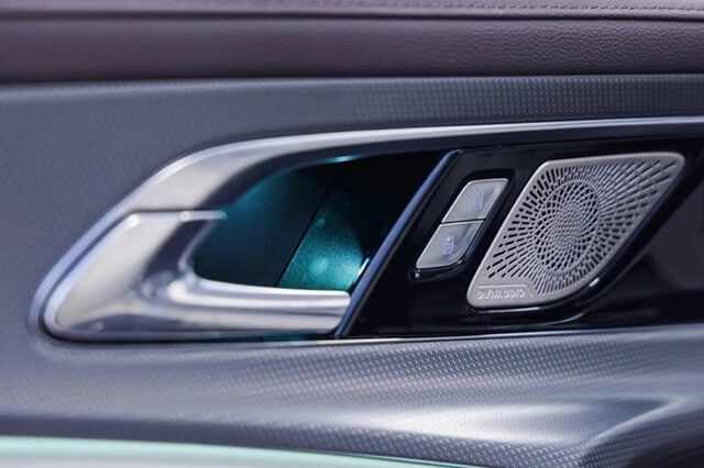 Hongqi-H5-he-thong-am-thanh