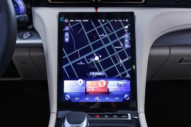 Hongqi-H5-man-hinh-giai-tri