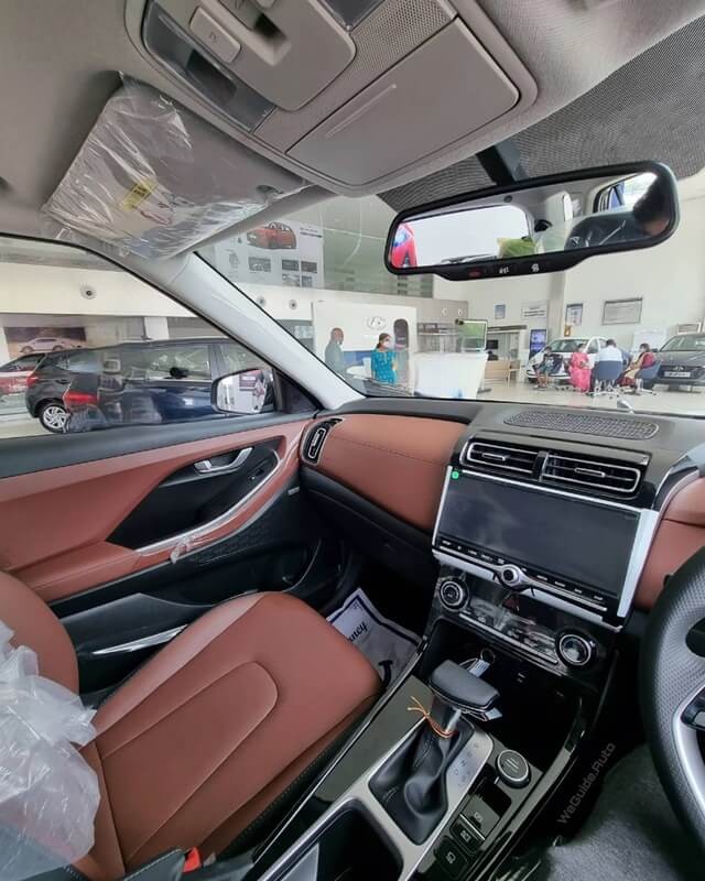 Hyundai-Alcazar-khong-gian-khoang-lai