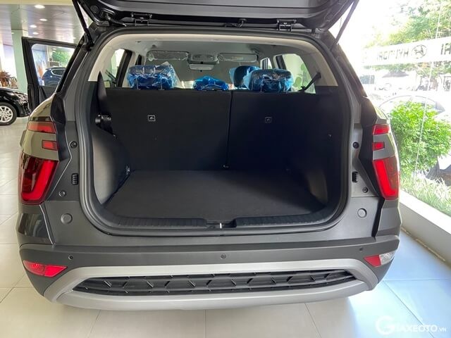 Hyundai-Creta-2023-cop-xe