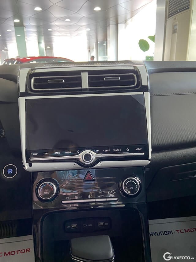 Hyundai-Creta-2023-man-hinh-giai-tri
