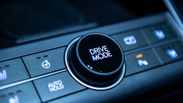 Hyundai-Kona-EV-nut-phim-chuc-nang