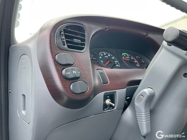 Hyundai-Mighty-110XL-khe-dieu-hoa