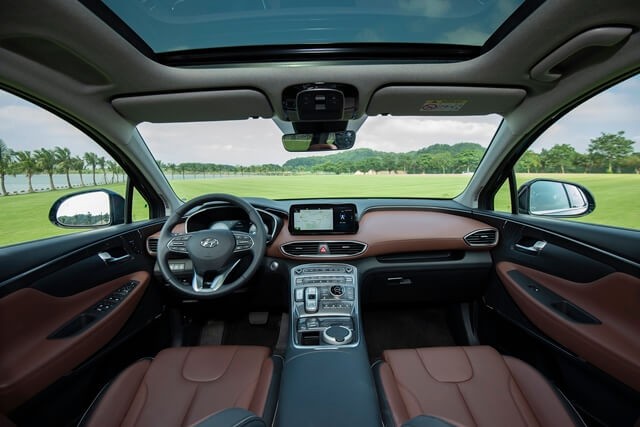 Hyundai-Santafe-2021-khoang-lai