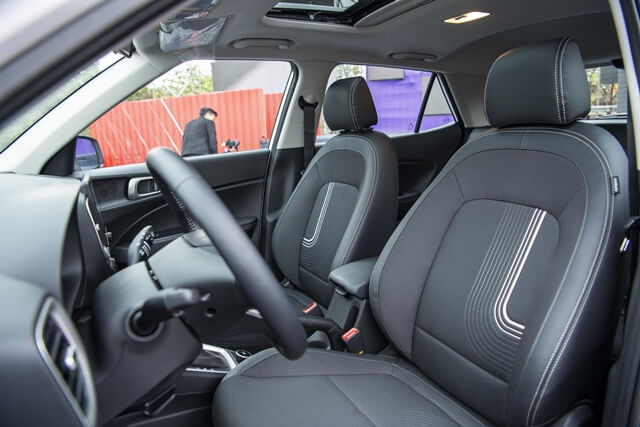 Hyundai-Venue-ghe-lai