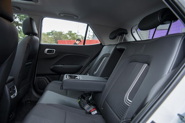 Hyundai-Venue-khoang-hanh-khach