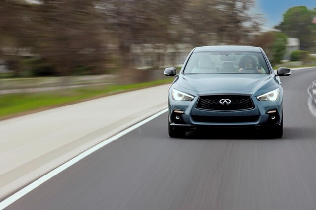 Infiniti-Q50-2022-dau-xe