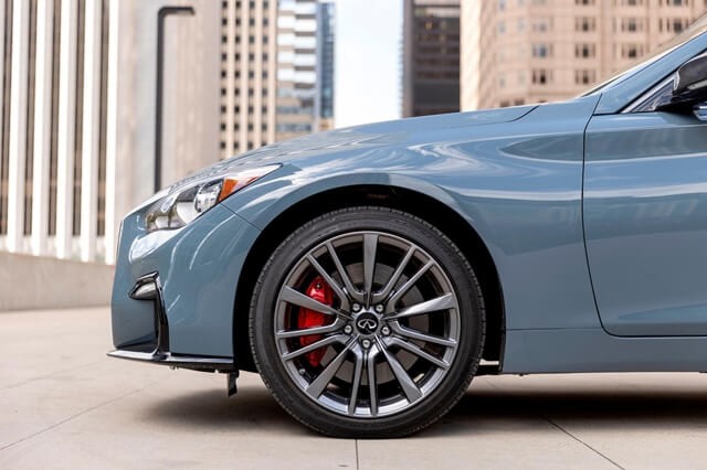 Infiniti-Q50-2022-la-zang