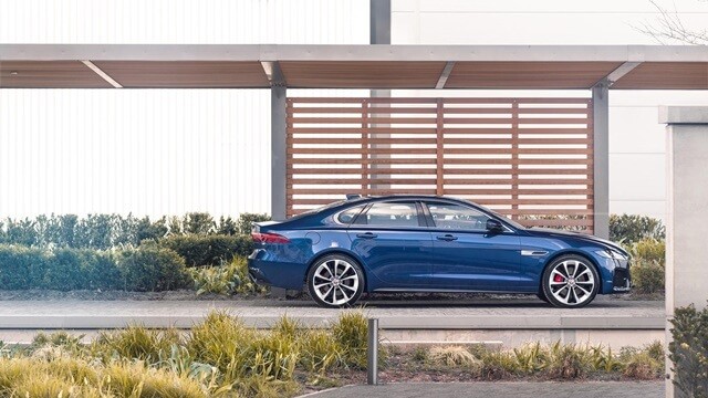 Jaguar-XF-2021-hinh-anh-than-xe