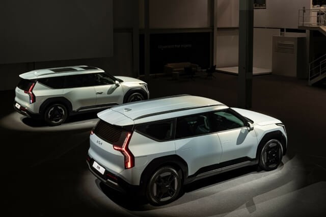 Kia-EV9-tu-tren-xuong