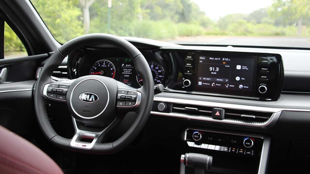 Kia-K5-2024-noi-that-tien-nghi
